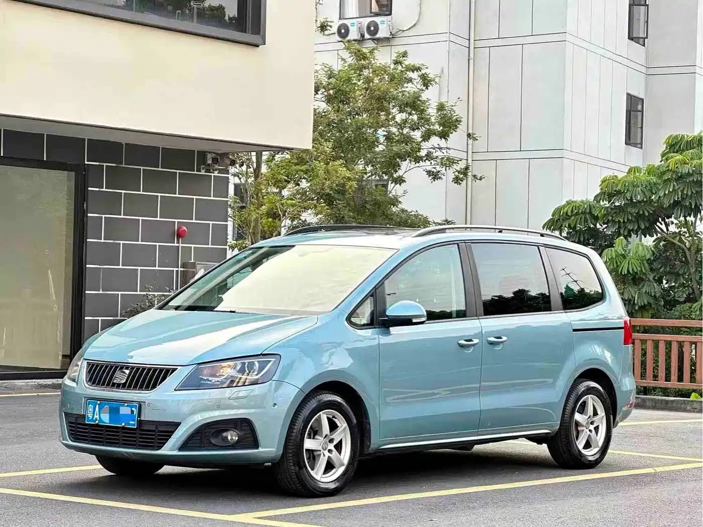 SEAT Alhambra 2014 2013 2.0TSI Premium Edition Euro V