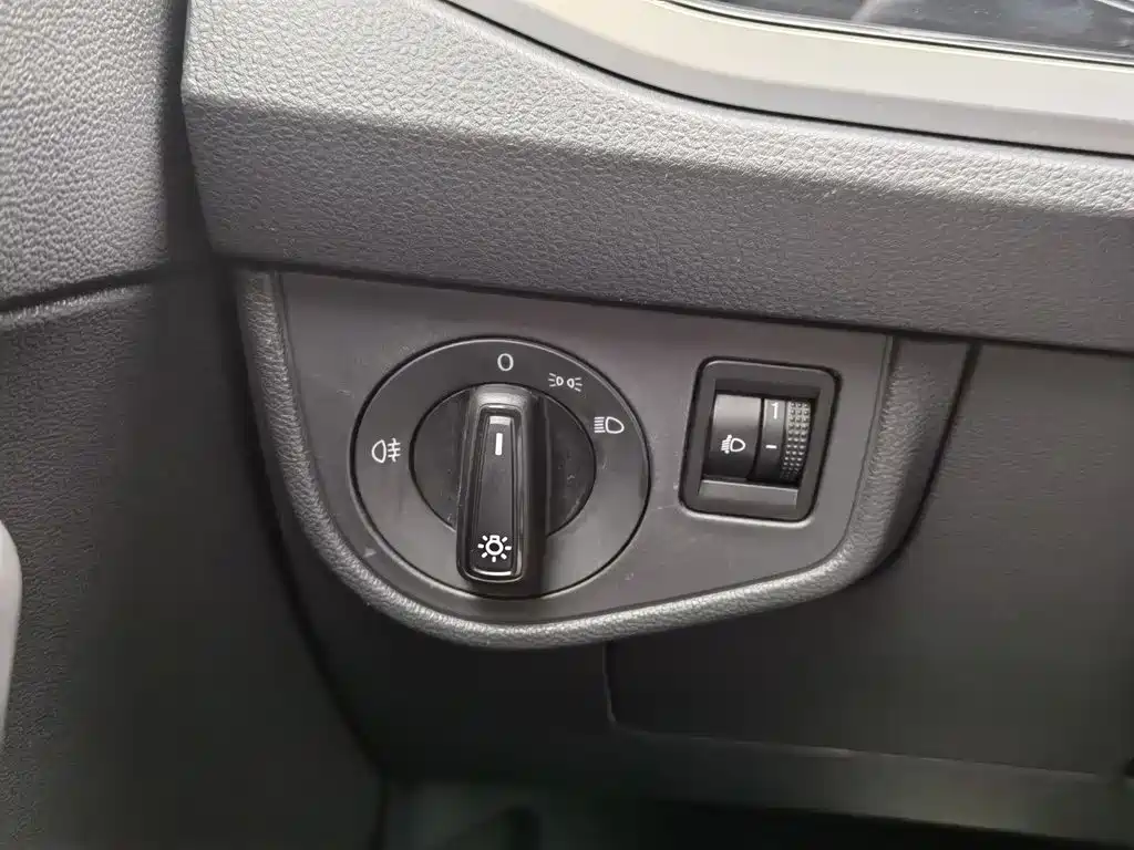 Volkswagen Polo 2021 2019 Plus 1.5L Automatic Colorful Tech Edition
