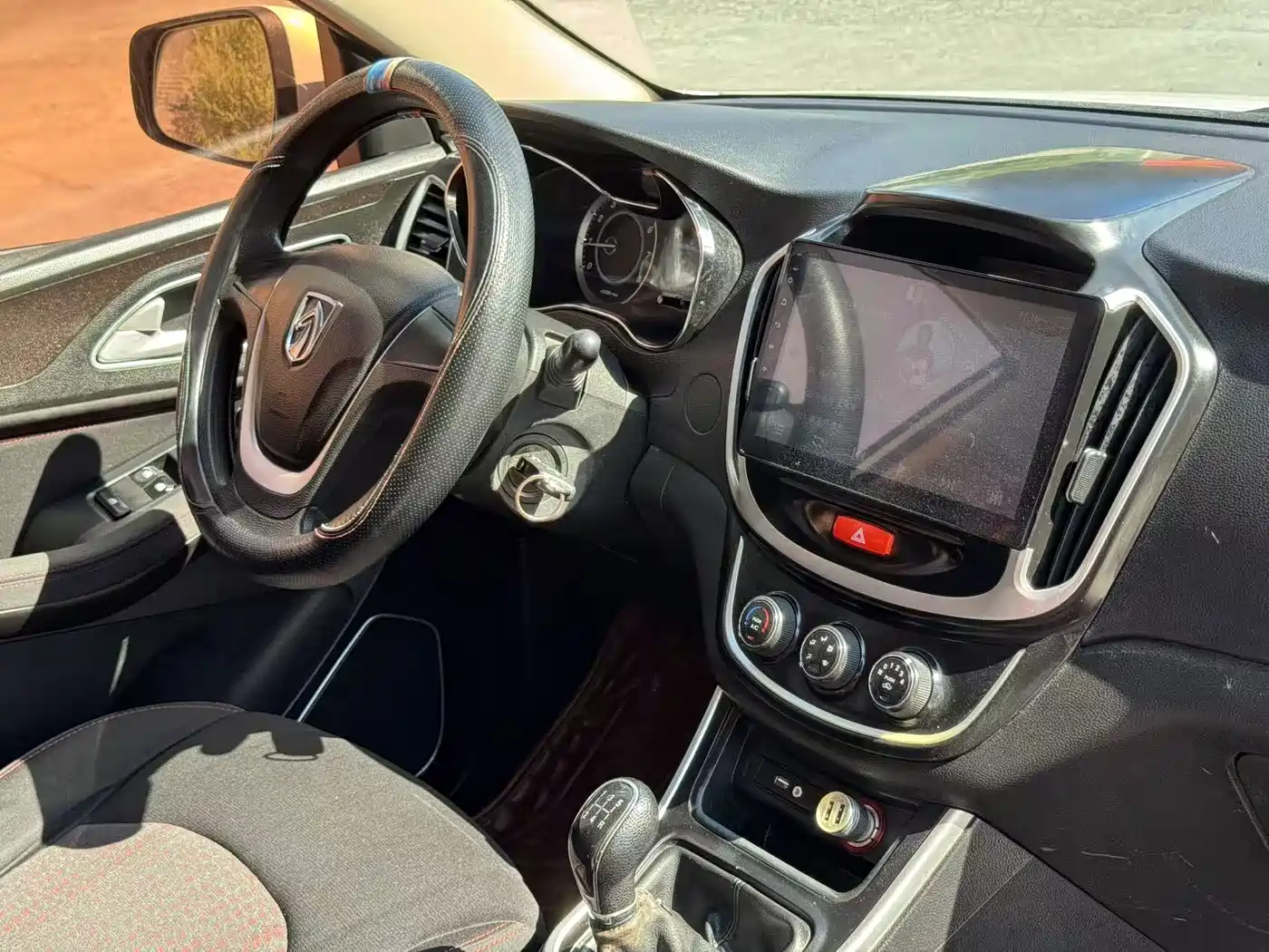 Baojun 560 2017 2016 1.8L Manual Value