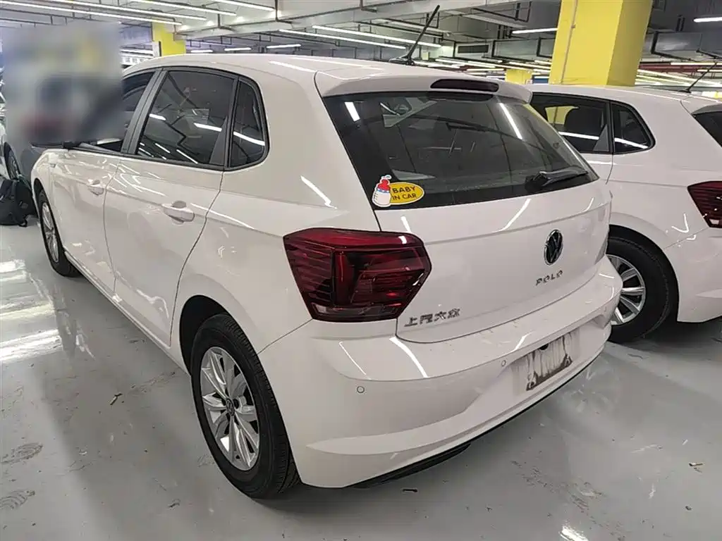 Volkswagen Polo 2021 Plus 1.5L Automatic Colorful Tech Edition фото 5