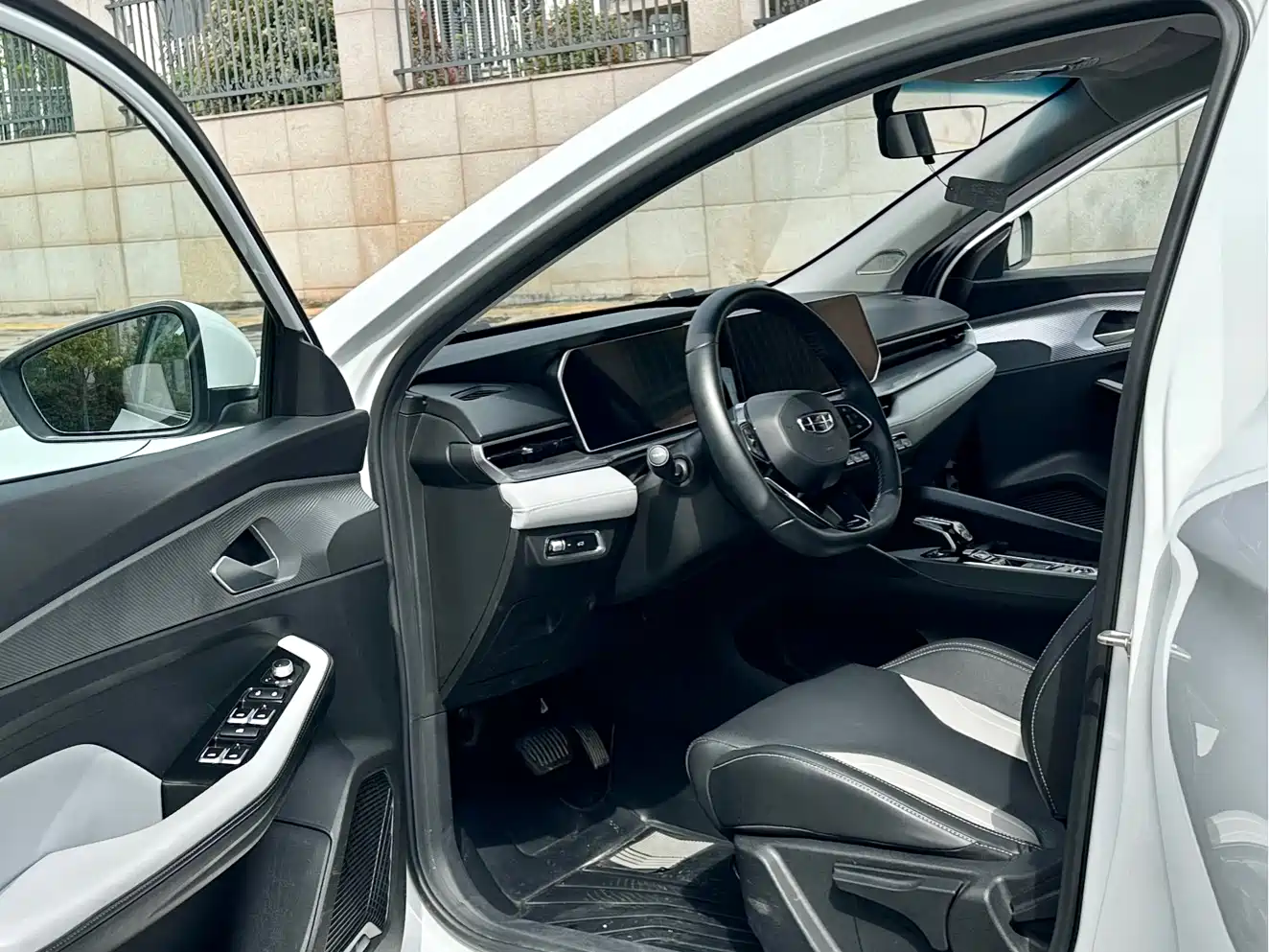 GEELY AUTOMOBILE BINRUI