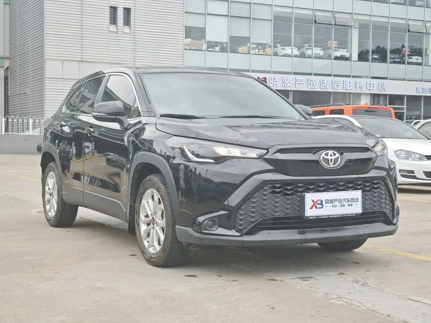 Toyota Frontlander 2023 2.0L CVT Elite Edition фото 2