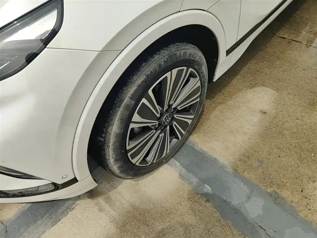 Buick E5 2023 Premium Standard Range Edition фото 23