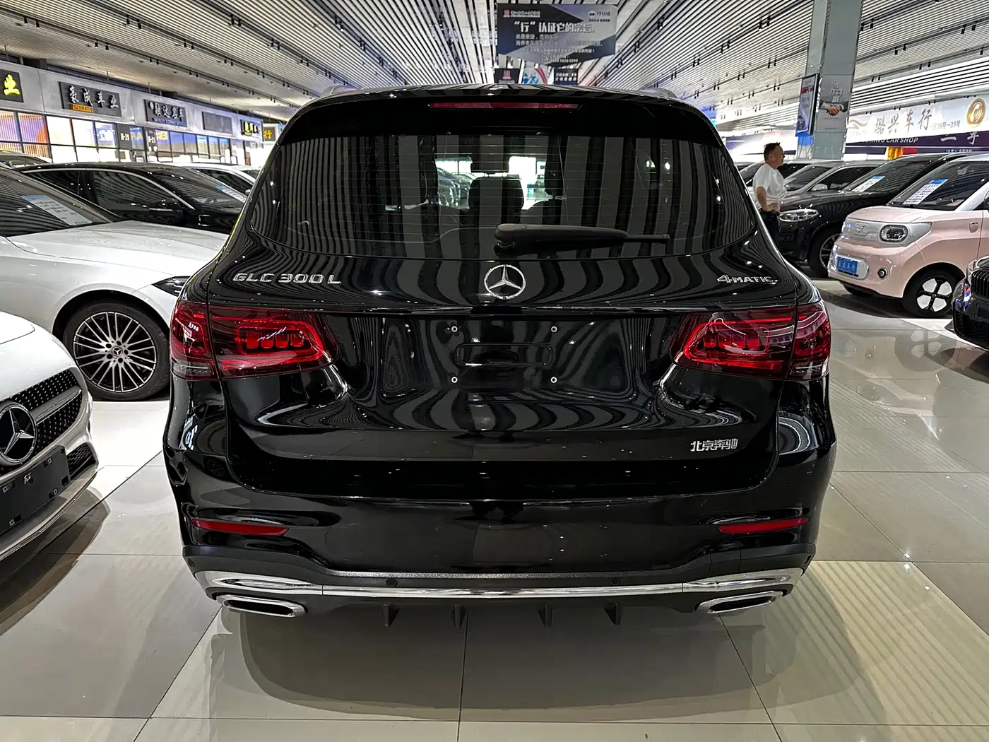 MERCEDES-BENZ GLC