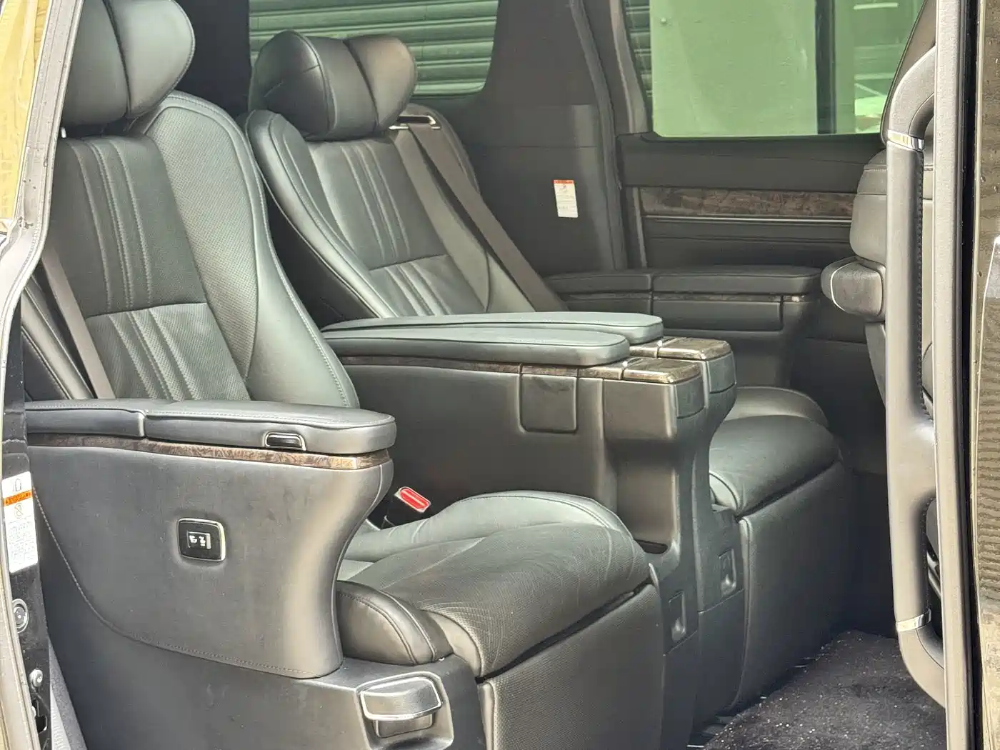 Toyota Vellfire 2020 2020 Twin Engine 2.5L HV Premium Edition