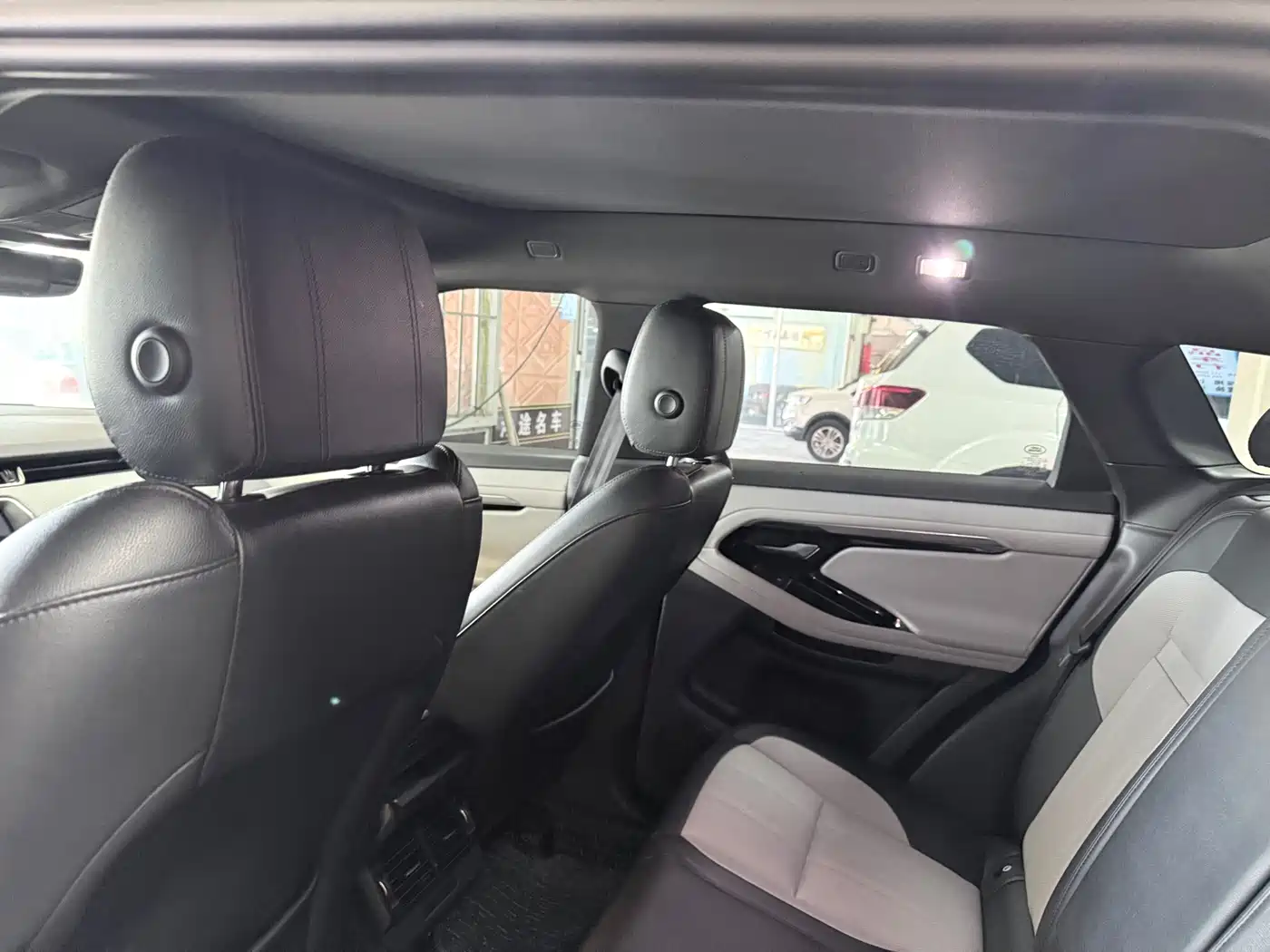 LAND ROVER RANGE ROVER AURORA