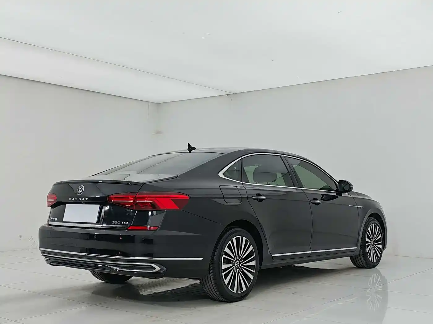 Volkswagen Passat 2020 Facelift 330TSI Luxury China VI фото 9