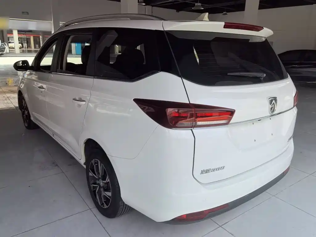 Baojun 360 2018 2018 1.5L Automatic Luxury (China V)