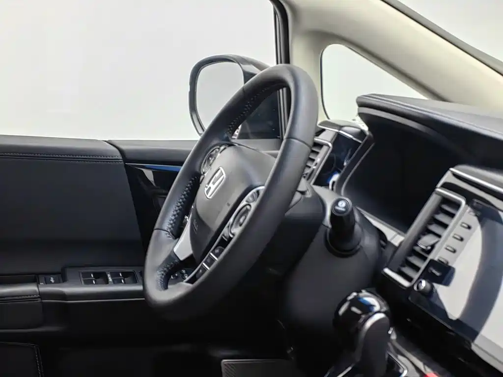 Фото 22 - Honda Elysion