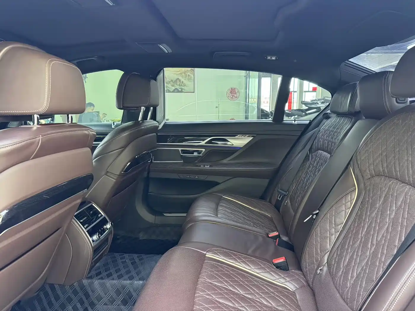 BMW 7 Series 2019 740Li Leading M Sport Package фото 6