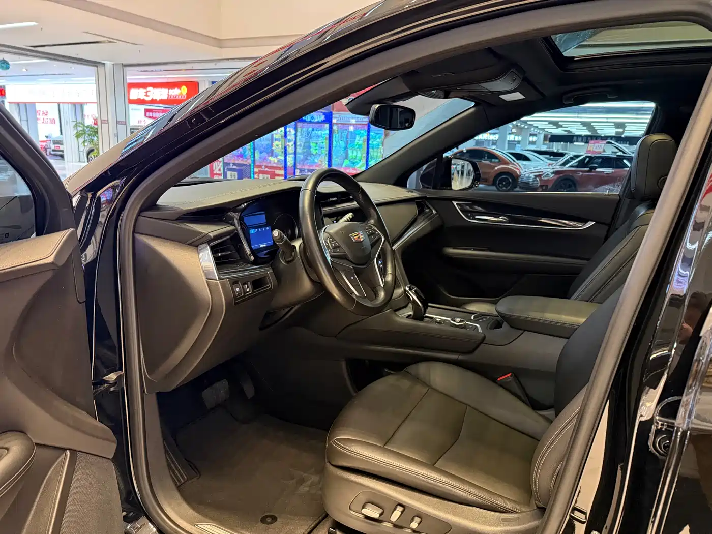 CADILLAC XT5