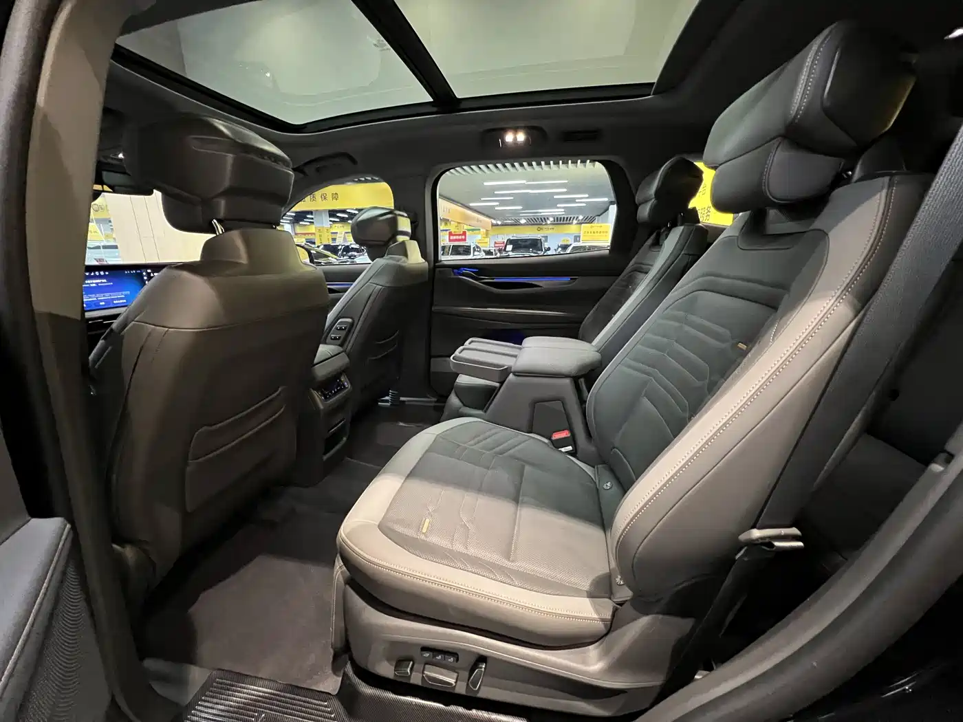 FORD SHARP WORLD