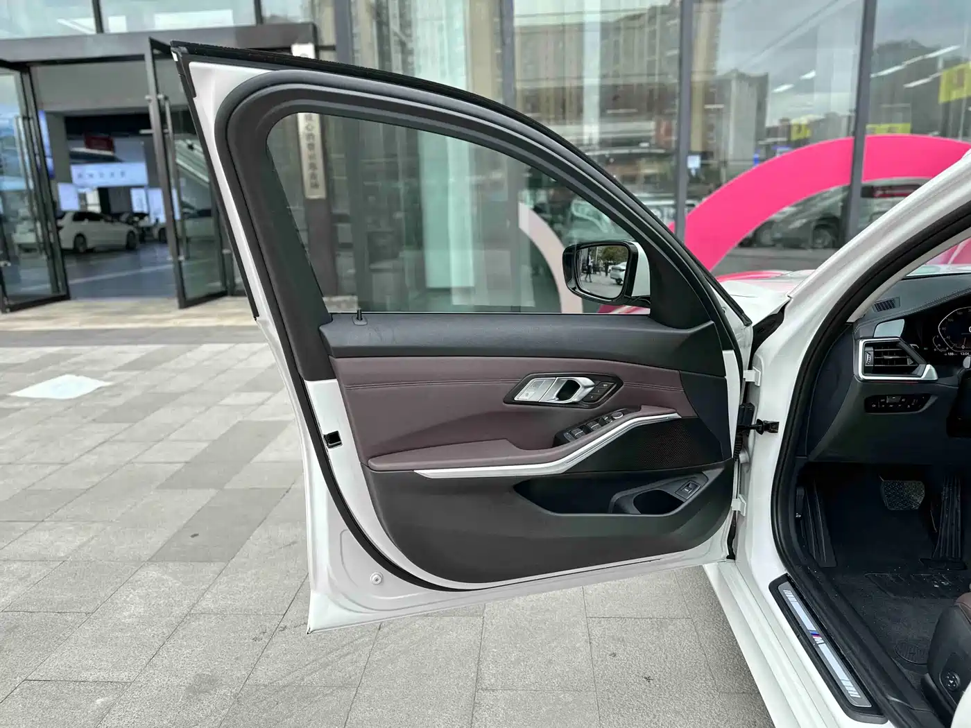 BMW 3 Series 2021 325i M Sport Package фото 10