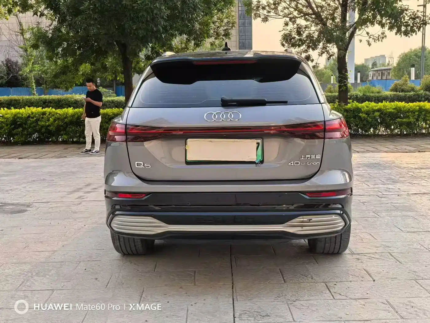 Audi Q5 e-tron 2022 40 e-tron Starlight Mech Suit фото 8
