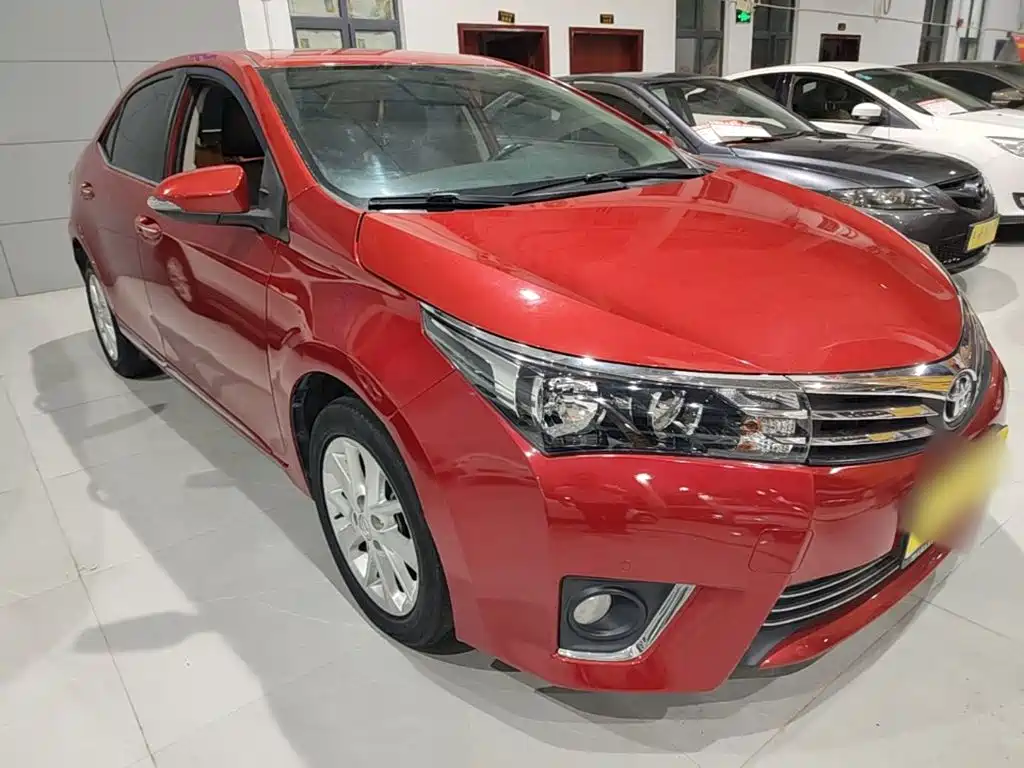 Фото 4 - Toyota Corolla