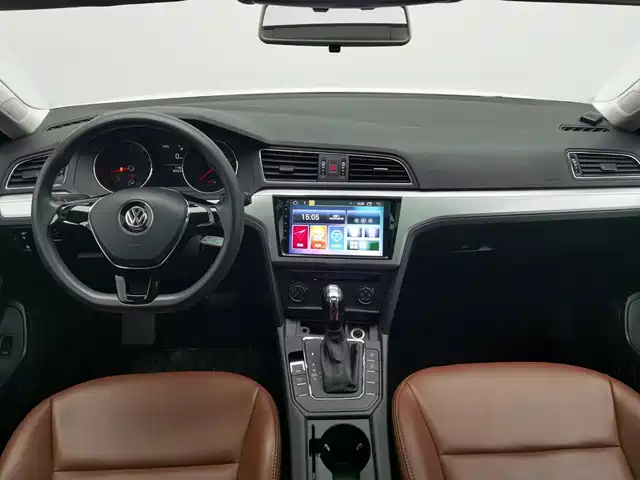 Volkswagen Lamando 2018 230TSI DSG Trend Edition — фото 5