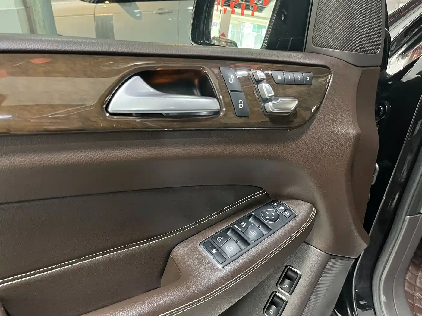 Mercedes-Benz GLS 2018 GLS 400 4MATIC Dynamic фото 14