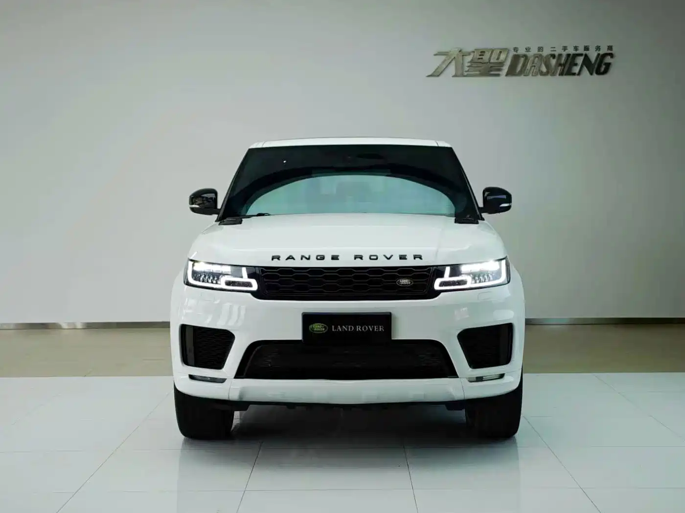 Land Rover Range Rover Sport 2014 3.0 SC V6 HSE фото 2