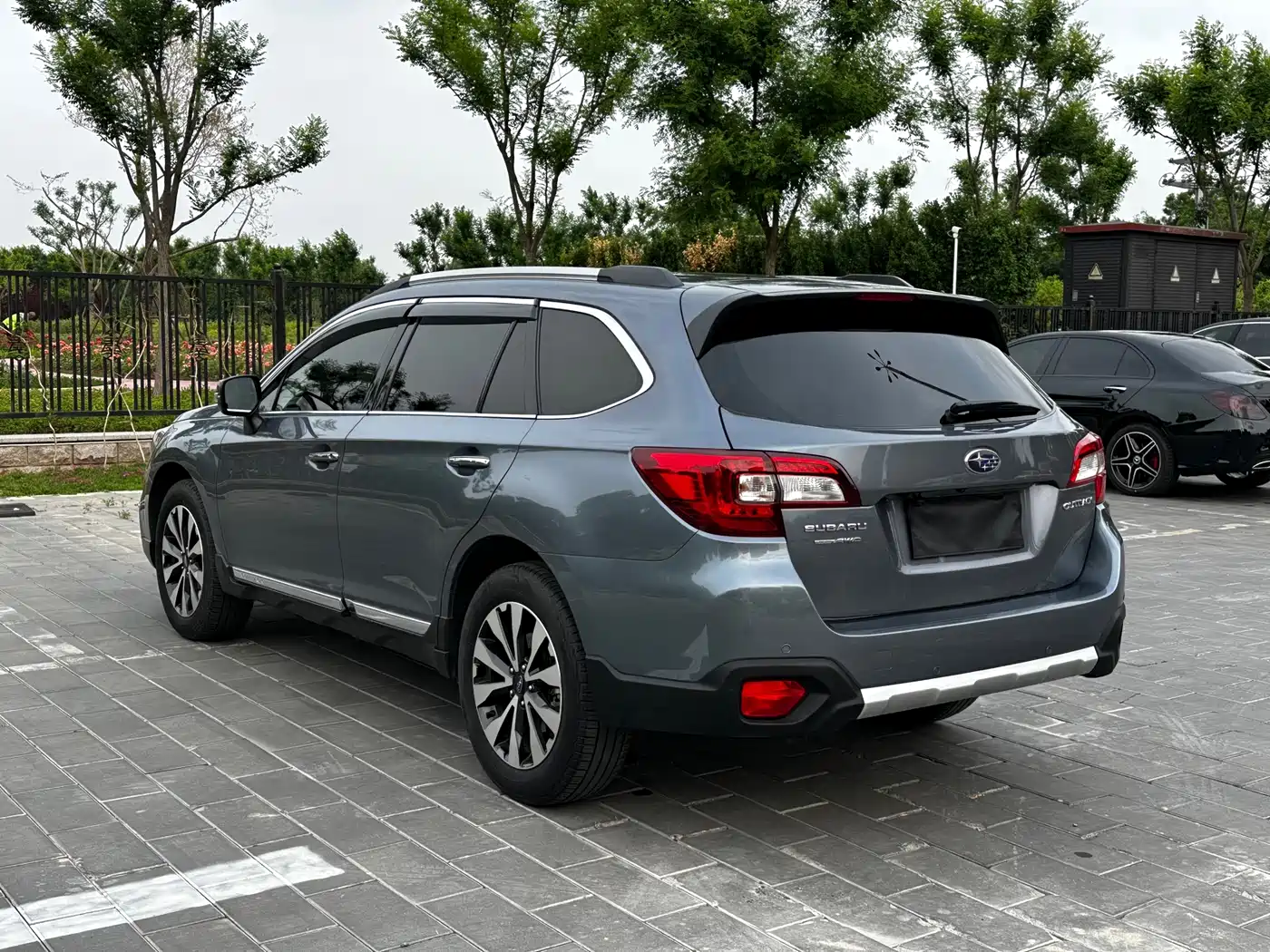 Subaru Outback 2015 2.5i Sport Navigation Edition фото 4