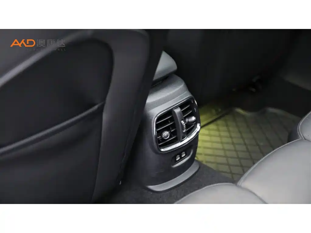 Фото 9 - MINI CLUBMAN