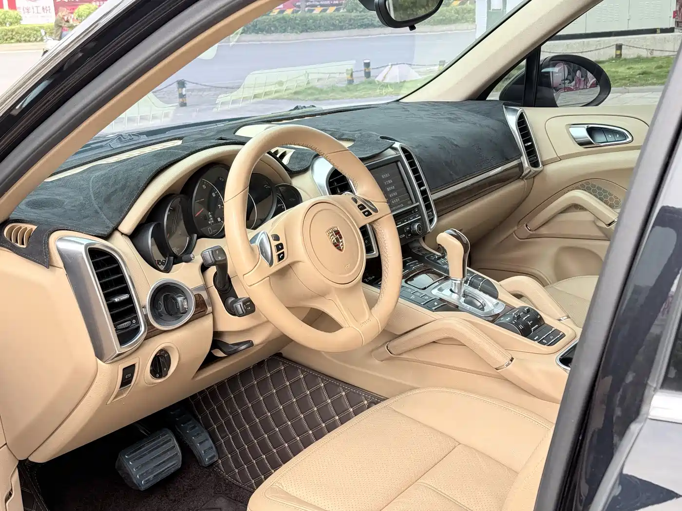 Porsche Cayenne 2011 Cayenne 3.0T фото 15