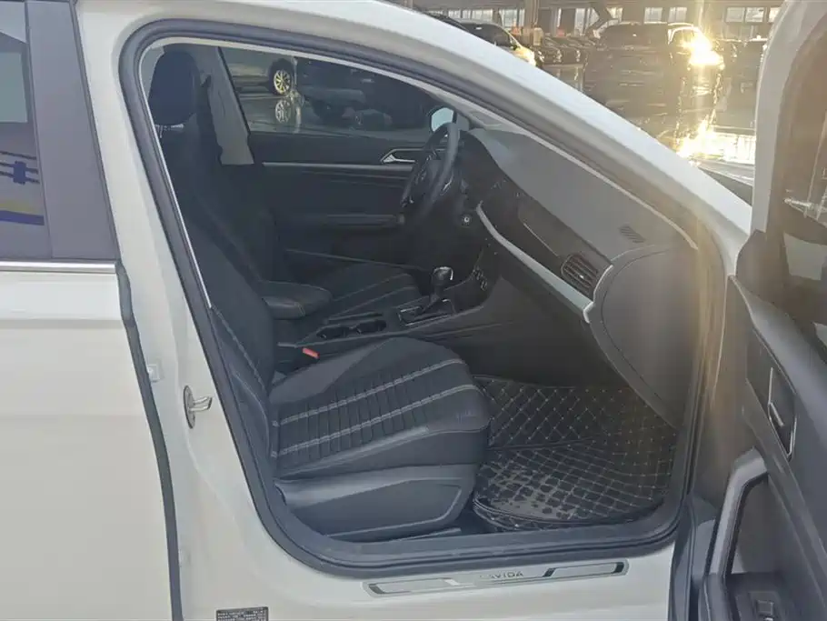 Volkswagen Lavida 2022 280TSI DSG Comfort Edition фото 8