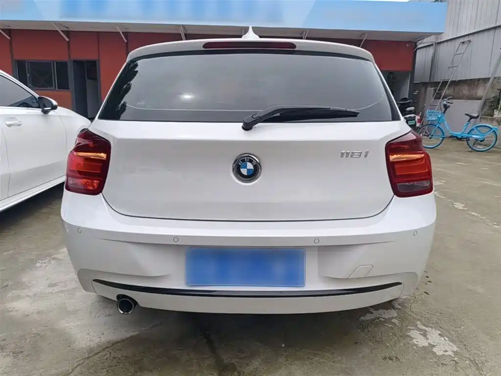 BMW 1 Series (Import) 2013 Facelift 118i Sport Model фото 6