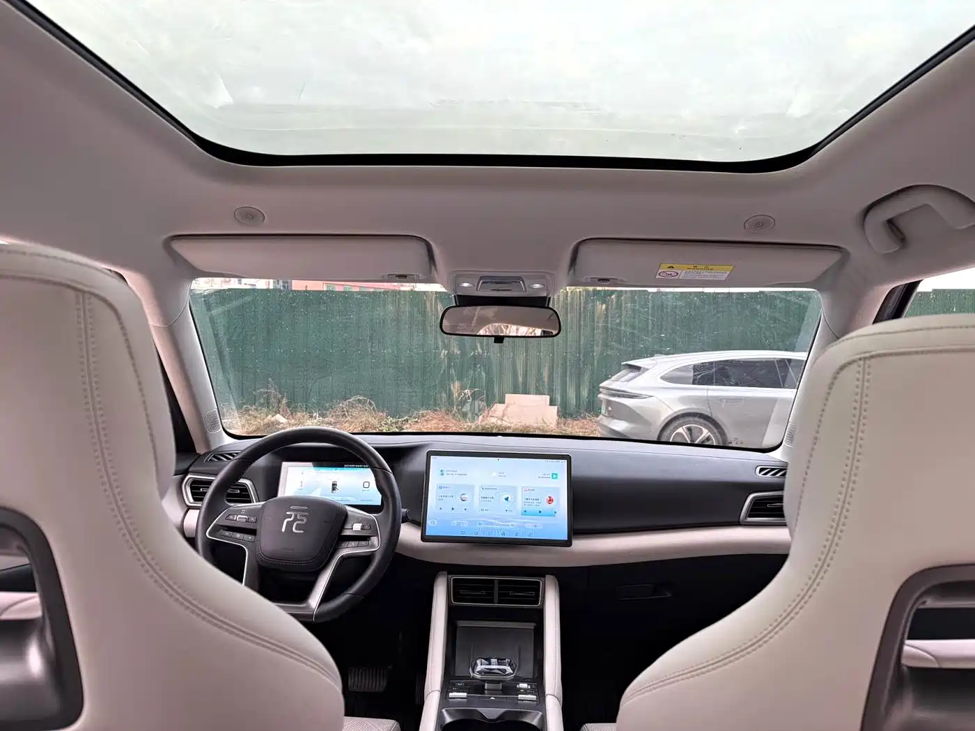 BYD Yuan UP 2024 401KM Surpass Edition фото 6