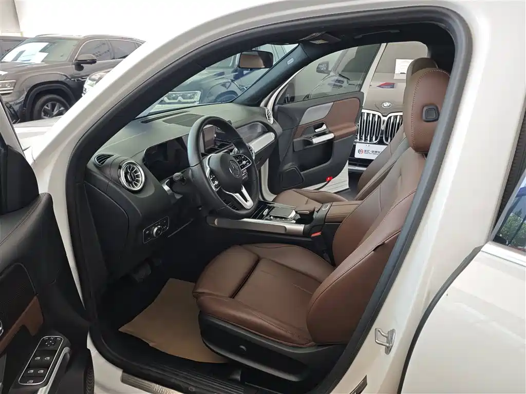 Mercedes-Benz GLB 2023 GLB 220 Dynamic фото 7