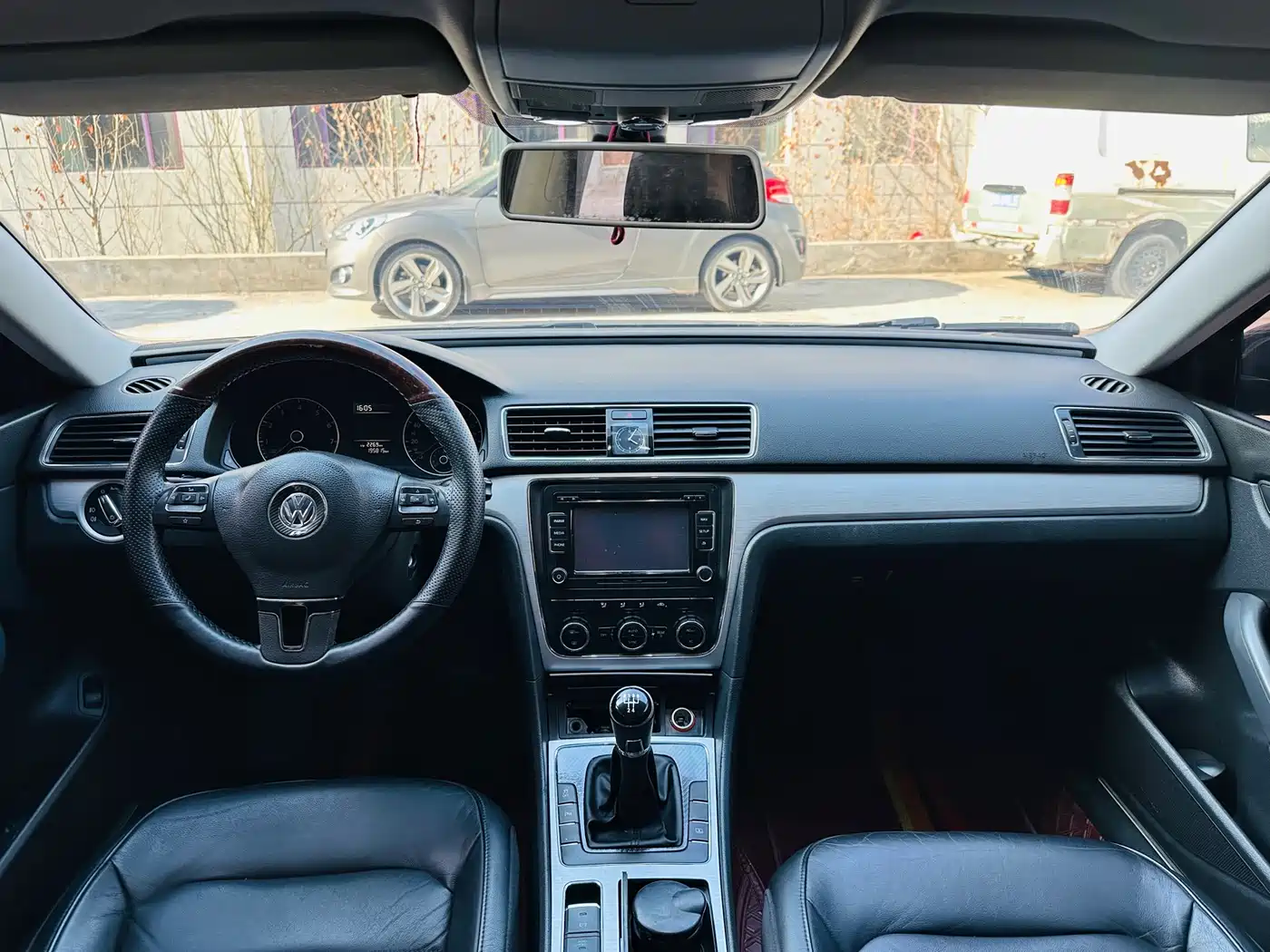 Photo 6 - Volkswagen Passat
