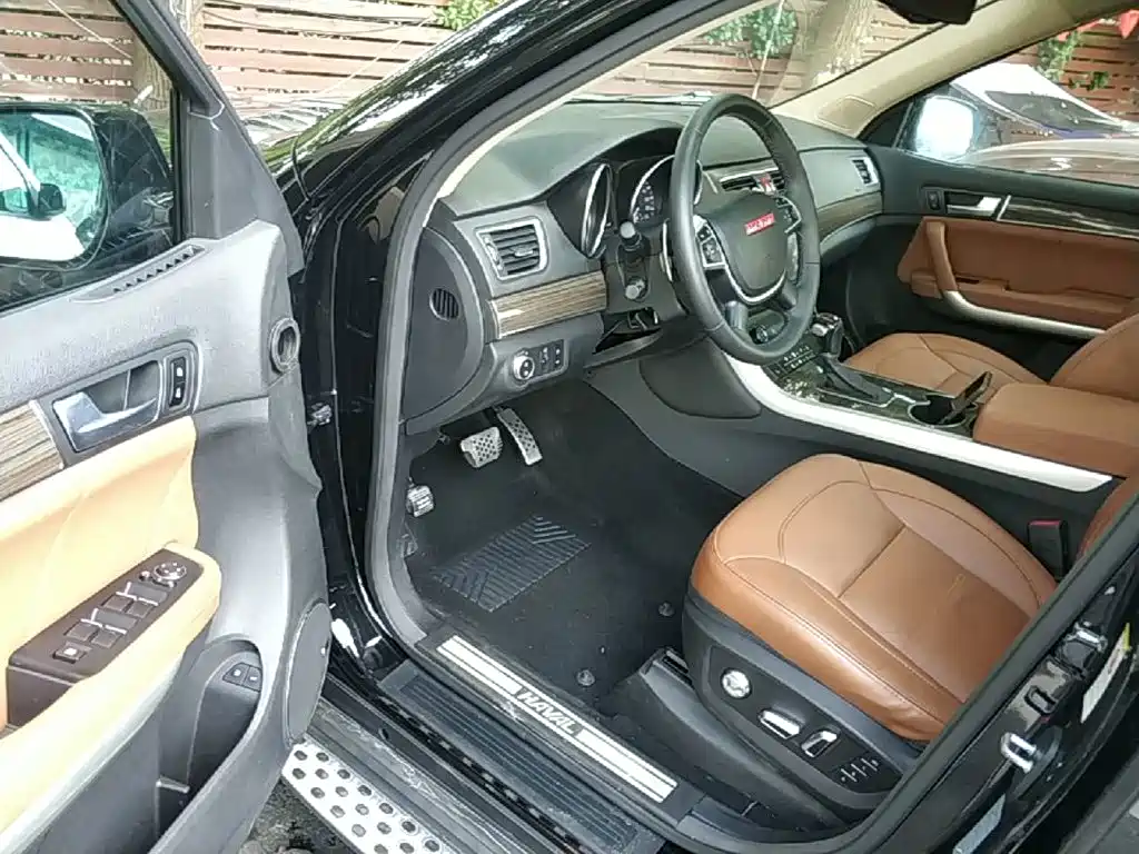 Haval H8 2015 2015 2.0T 2WD Luxury