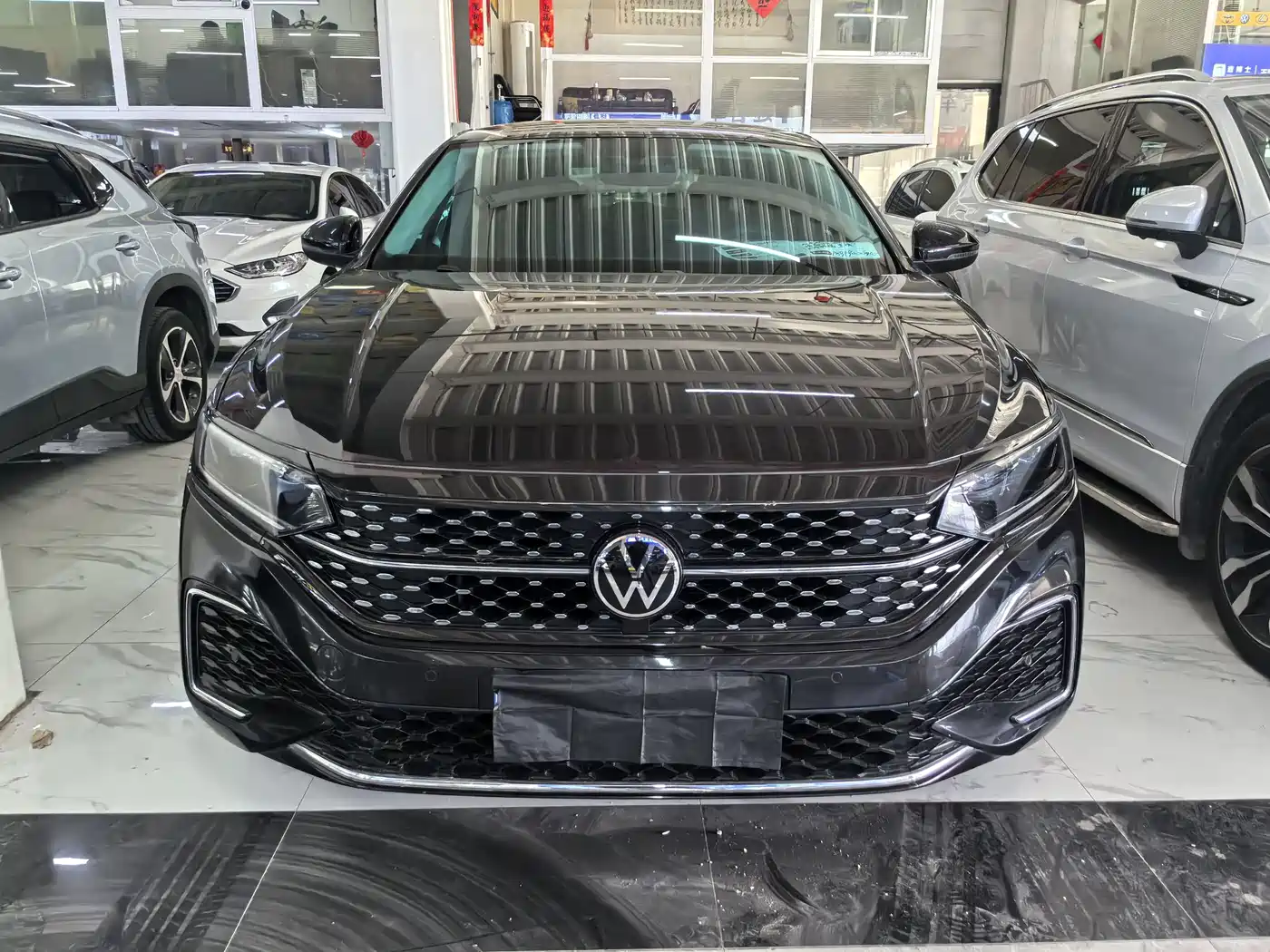 Volkswagen Passat 2022 330TSI Starlight Elite Edition фото 2