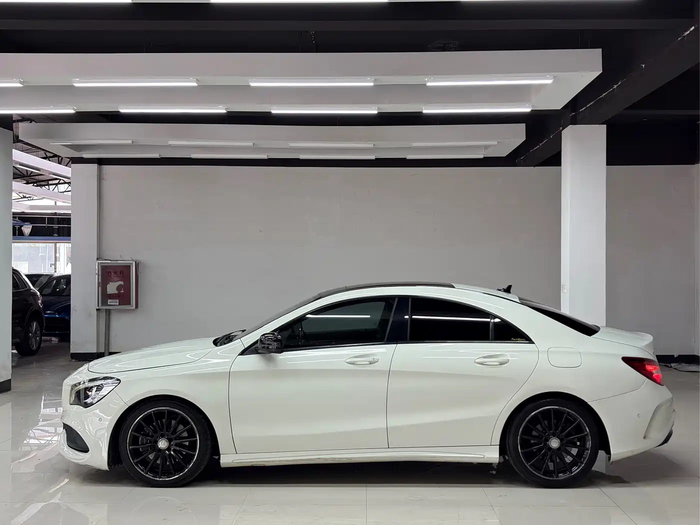 Mercedes-Benz CLA (Import) 2016 Facelift CLA 260 4MATIC фото 4