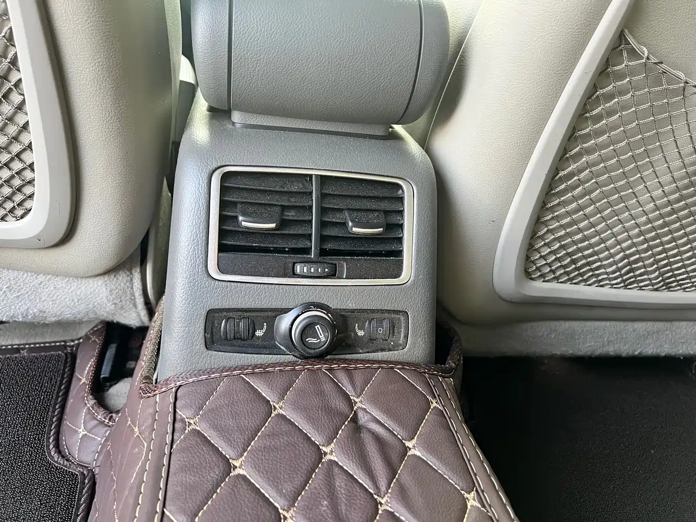 Audi A6L 2010 2.4L Luxury фото 13