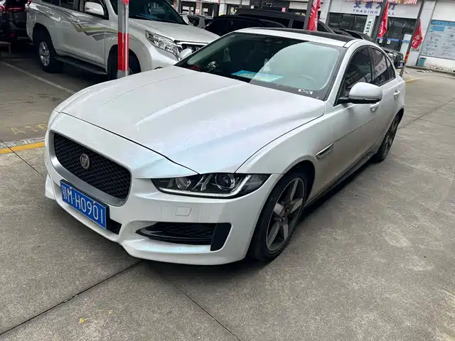  Jaguar Jaguar XE 2018 2.0T 200PS 2WD R-Sport