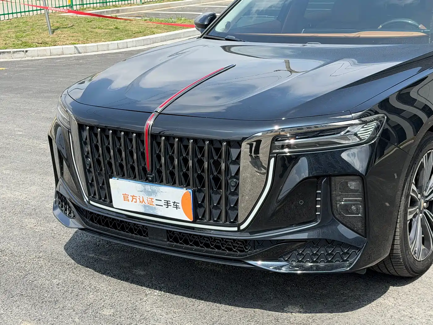 Hongqi H9 2024 2.0T Qi Chang Private Fashion Edition фото 3