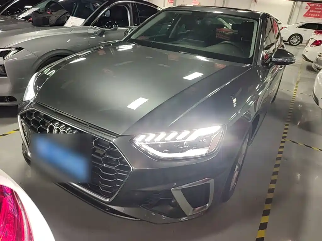 Photo 3 - Audi A4L