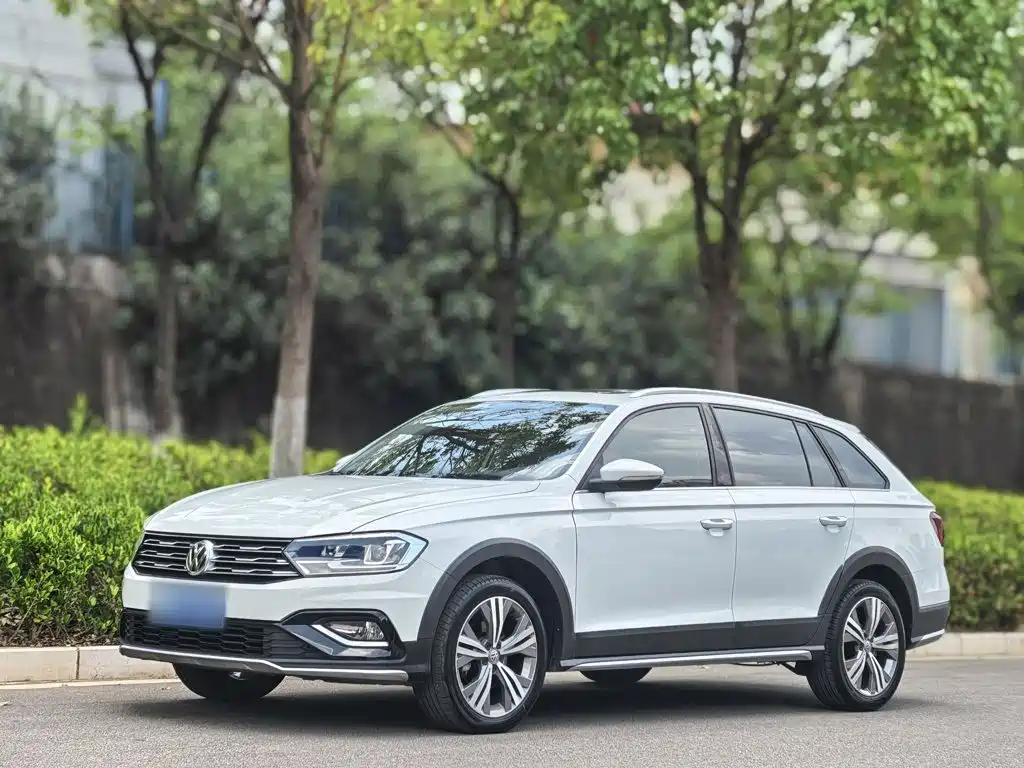 Volkswagen C-TREK 2018 1.5L Automatic Luxury
