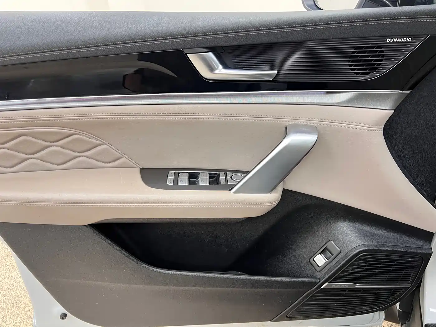 BYD Tang New Energy 2024 DM-i Honor Edition 112KM Premium фото 12