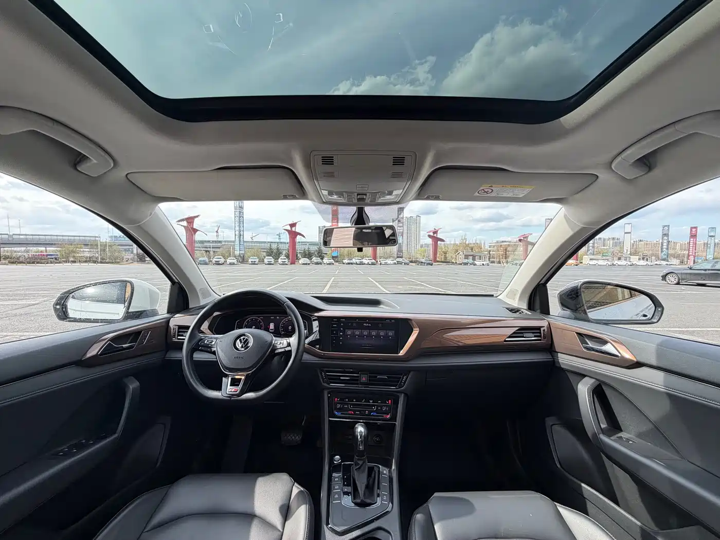 Volkswagen Tharu 2021 280TSI 2WD Luxury Plus фото 17