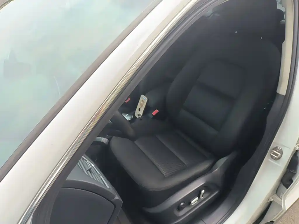 Photo 15 - Audi Q3