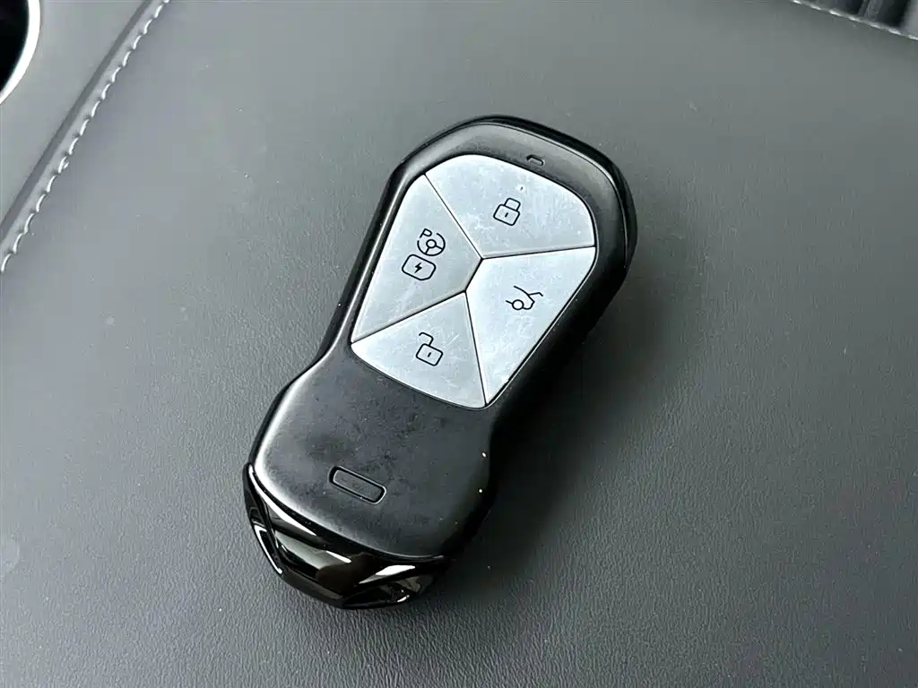 XPeng G9 2024 570 Pro фото 16