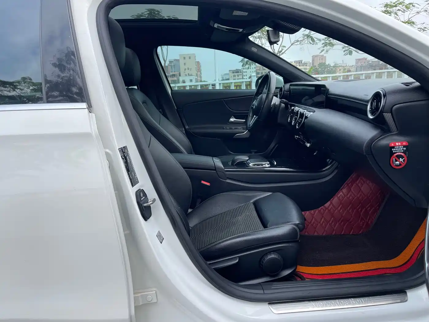 Mercedes-Benz A-Class (Import) 2019 A 200 Dynamic Version фото 10