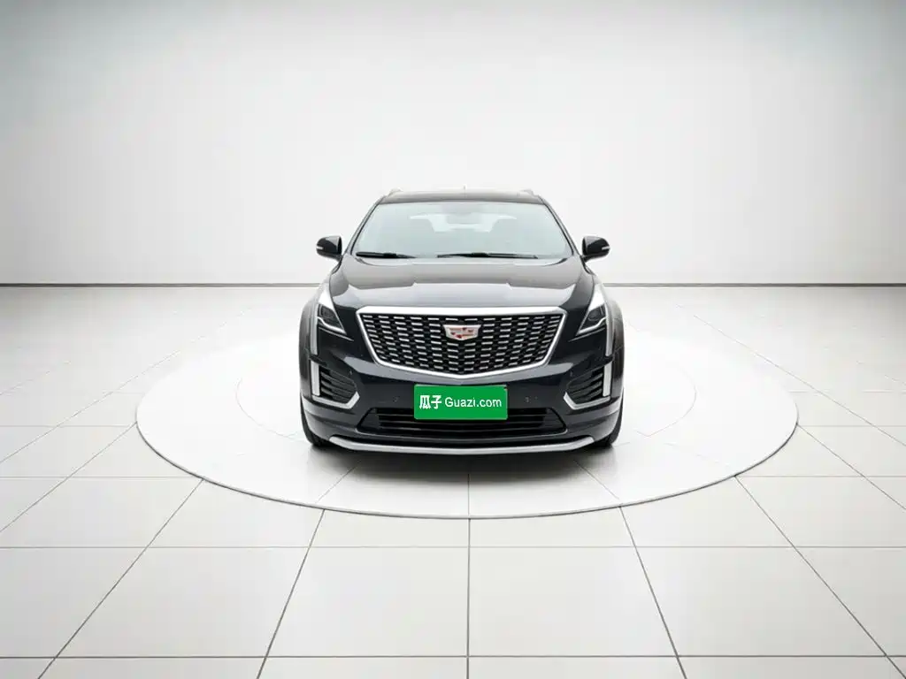 Фото 2 - Cadillac XT5