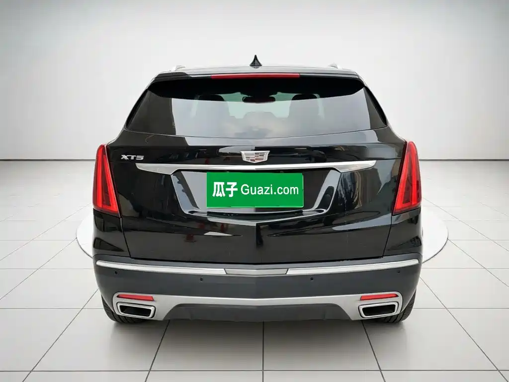 Фото 5 - Cadillac XT5