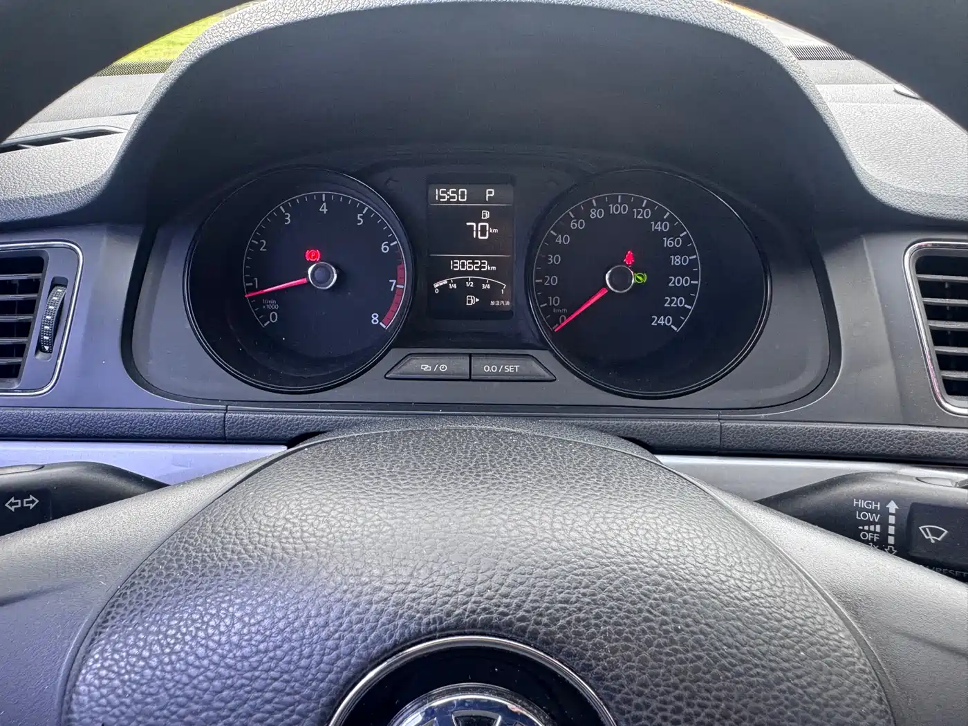 Volkswagen Lavida Tour 2015 1.6L Automatic Trend Edition фото 14