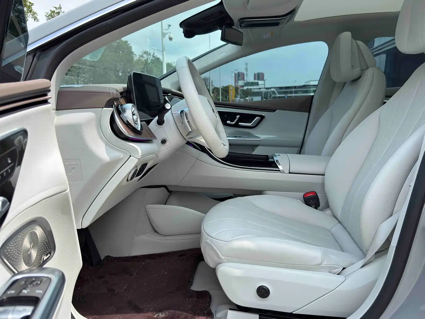 Mercedes-Benz EQE 2022 350 Pioneer Edition фото 7