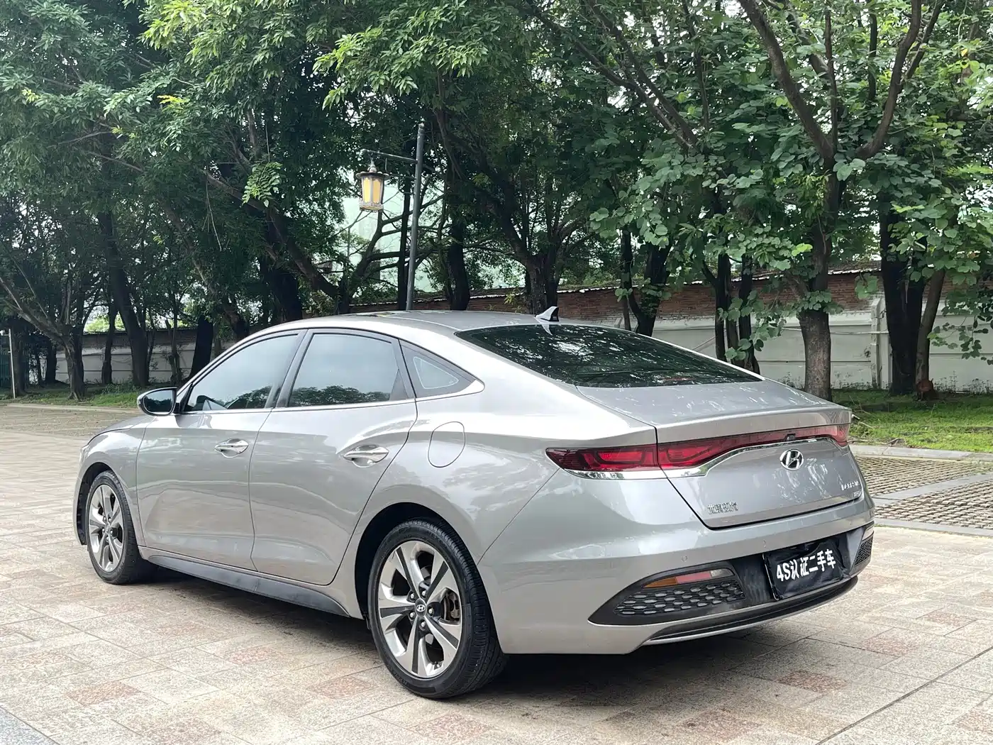 Фото 4 - Hyundai Lafesta
