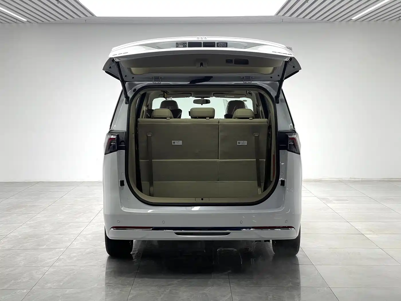 Buick GL8 2025 Land Business Class Comfort DG Edition фото 10