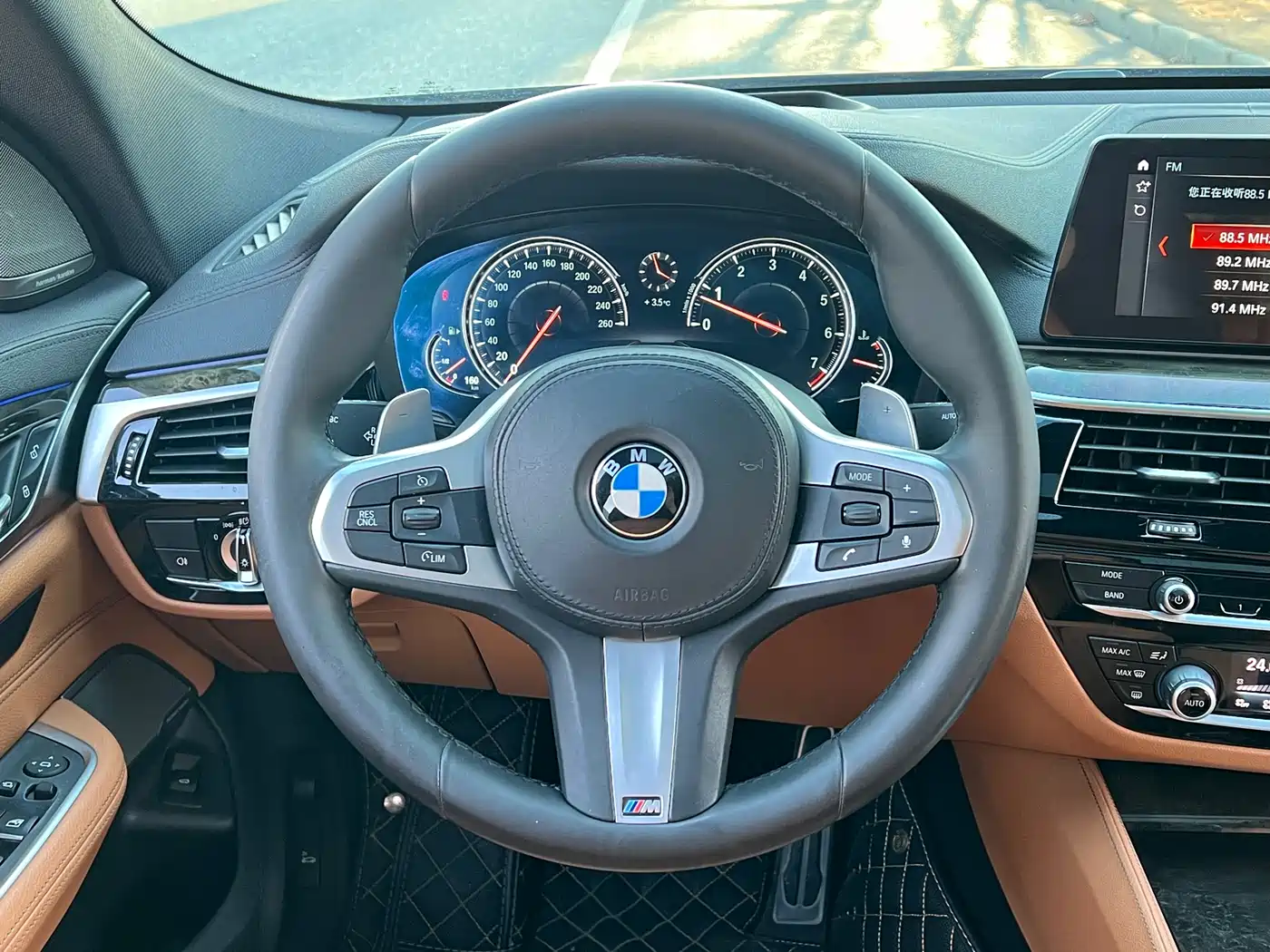 BMW 6 Series GT 2018 630i M Sport Package фото 13